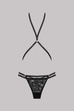 Maison Close Thong With Harness - Jeux Magnétiques